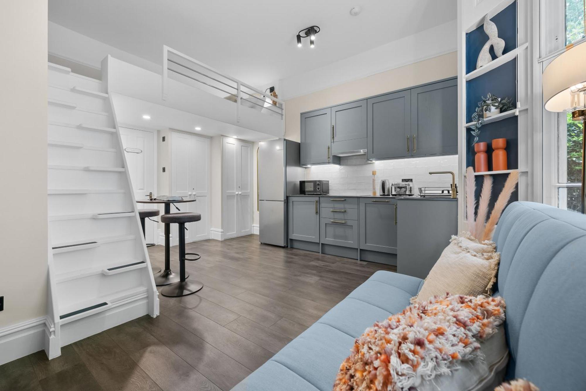 Vichy - The Hampstead Star | Prime Location Apartment London Exterior photo